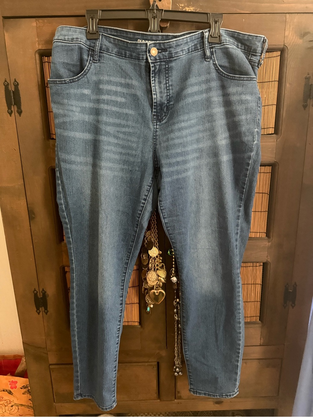 Old Navy Super Skinny Jeans in Mid Blue Wash
